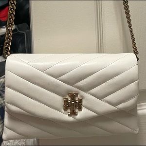 COPY - Ivory in color